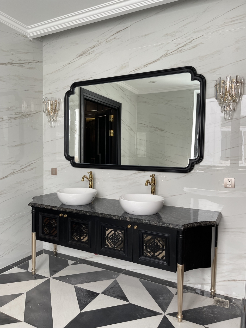 Nhà Hưng Thái - Chị Hằng