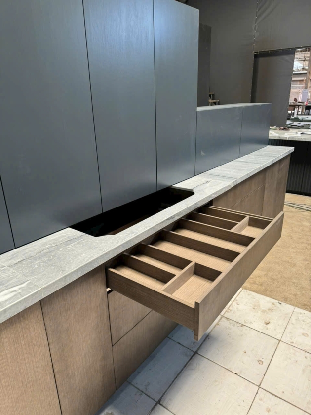 TỪ VIỆT NAM ĐẾN MELBOURNE – HÀNH TRÌNH CỦA NHỮNG SẢN PHẨM NỘI THẤT MANG TINH THẦN NGHỆ THUẬT VÀ CHUẨN MỰC QUỐC TẾ